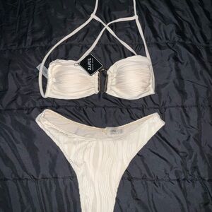 NWT Zaful Cream Swimwear Top and Matching Bottom Bikini Set Women’s Medium